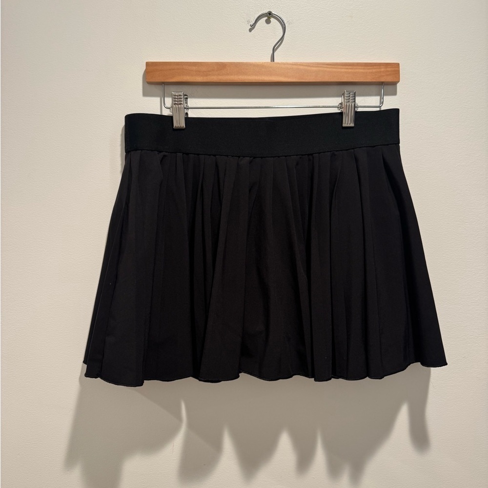 Aritzia Tna Tennis Mini Skirt Large
